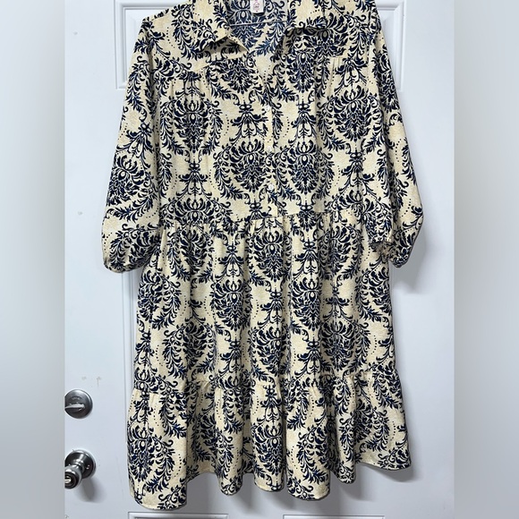 Like Love Navy/cream mini dress 3/4 sleeve, size medium - Picture 4 of 9